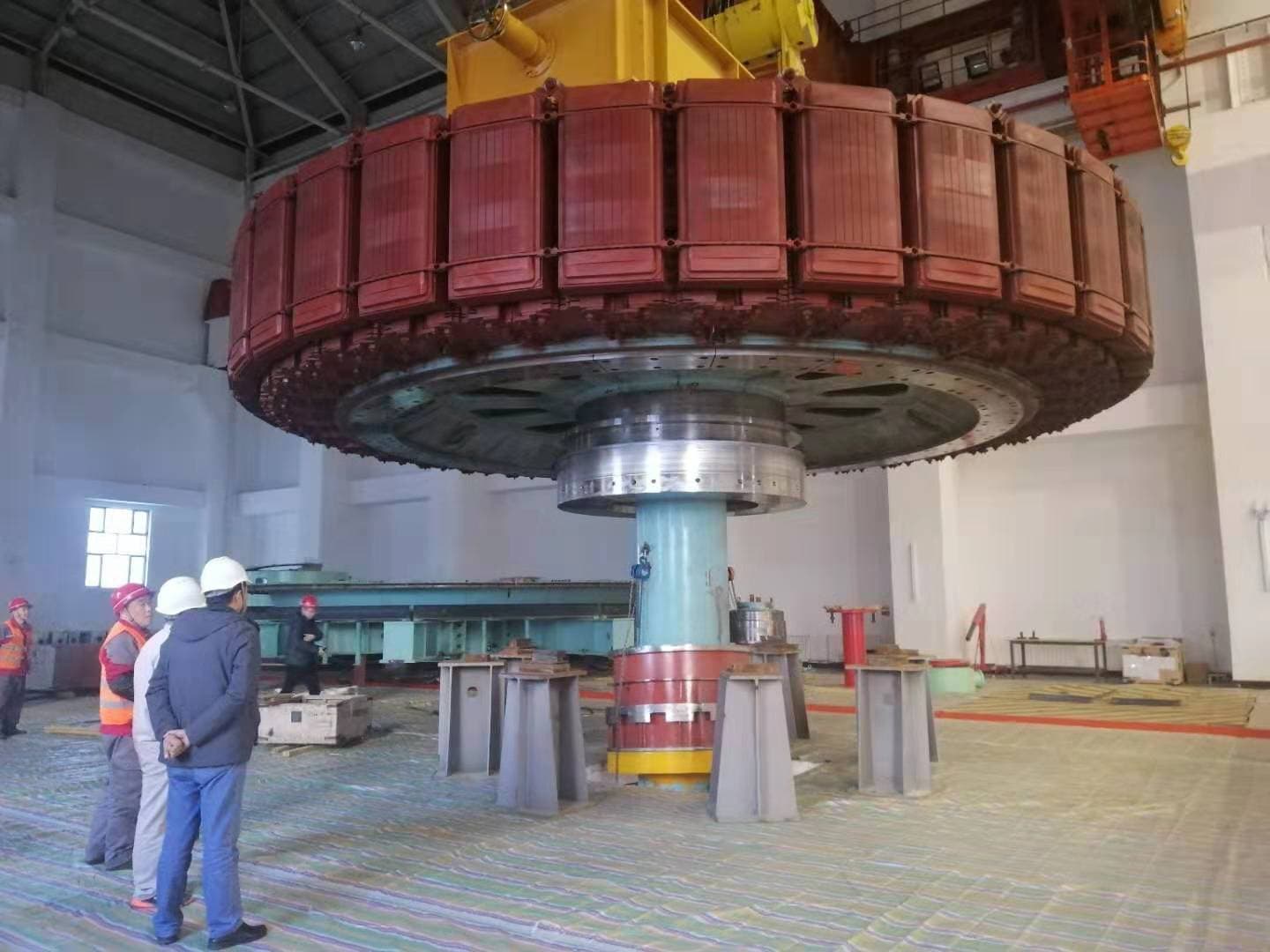 立式水轮发电机